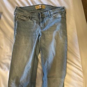 Hollister skinny jeans 27x 33